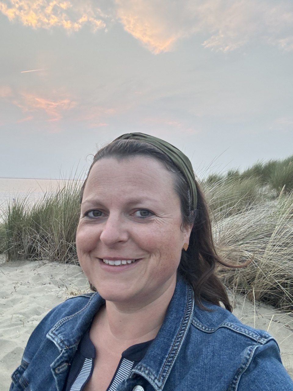 Anke Rau am Strand in Holland
